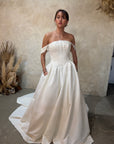 Sugeili Gown