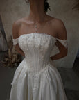 Sugeili Gown